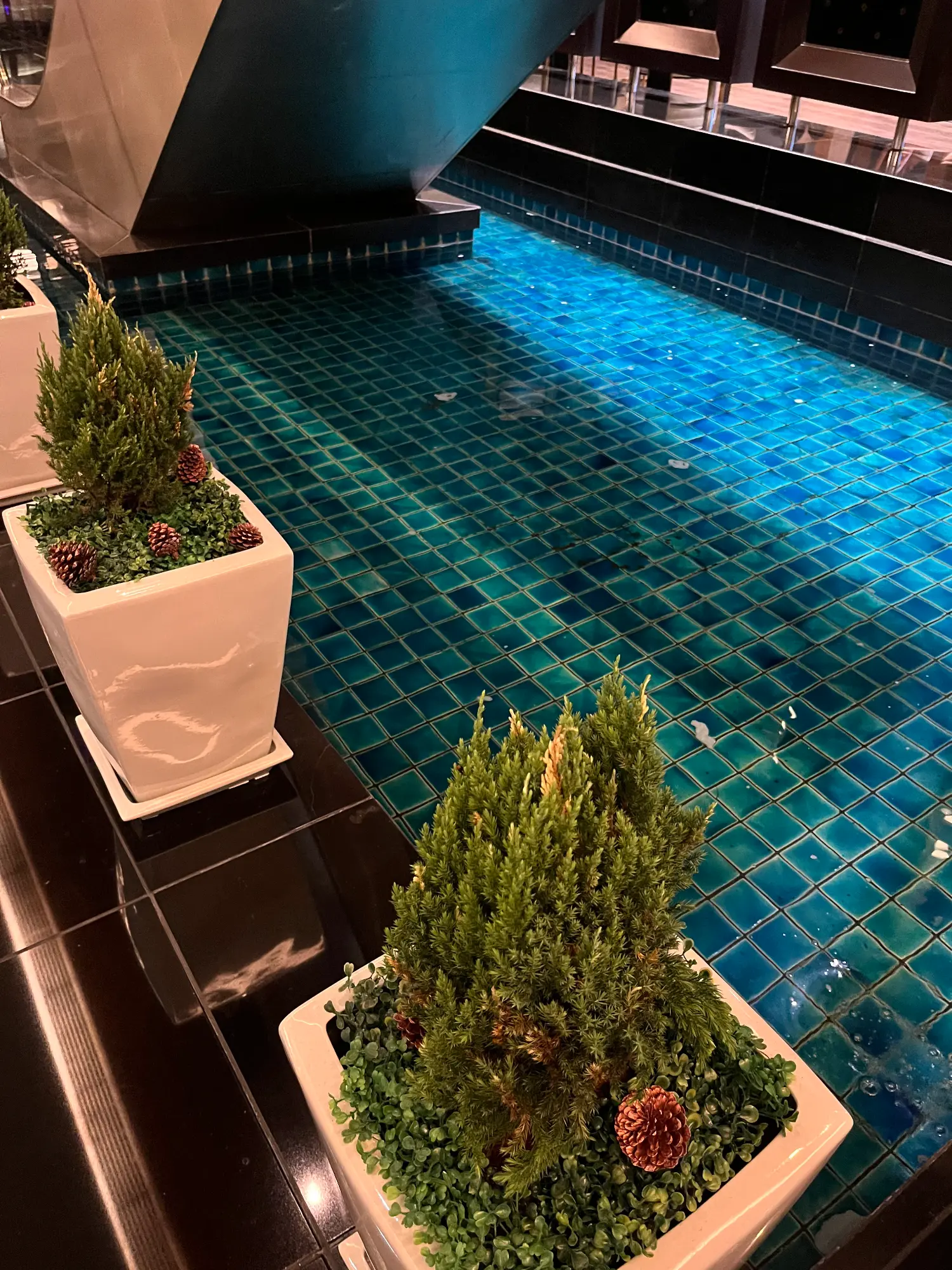 水